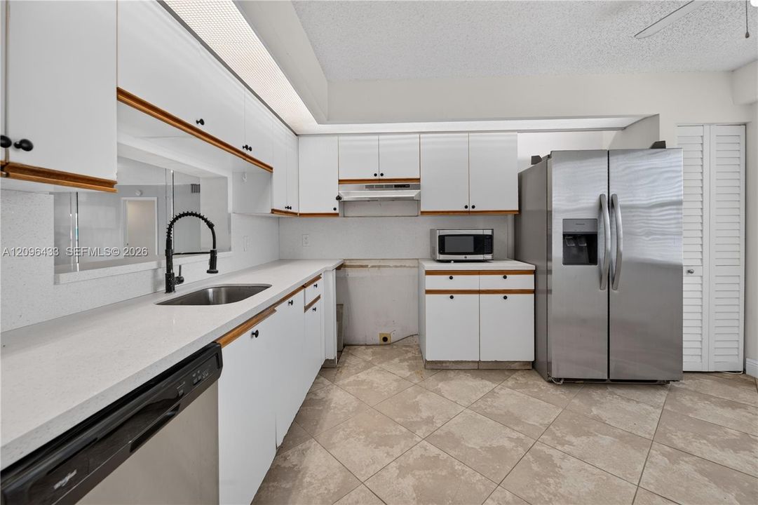 En Venta: $180,000 (2 camas, 2 baños, 1192 Pies cuadrados)