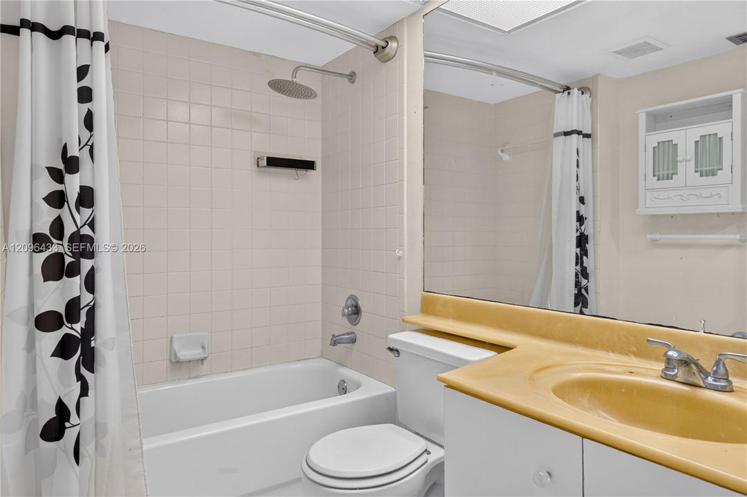 En Venta: $180,000 (2 camas, 2 baños, 1192 Pies cuadrados)