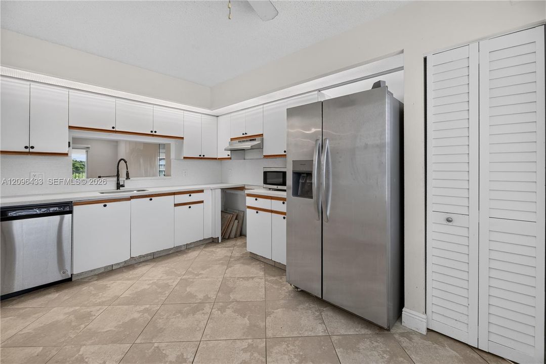 En Venta: $180,000 (2 camas, 2 baños, 1192 Pies cuadrados)