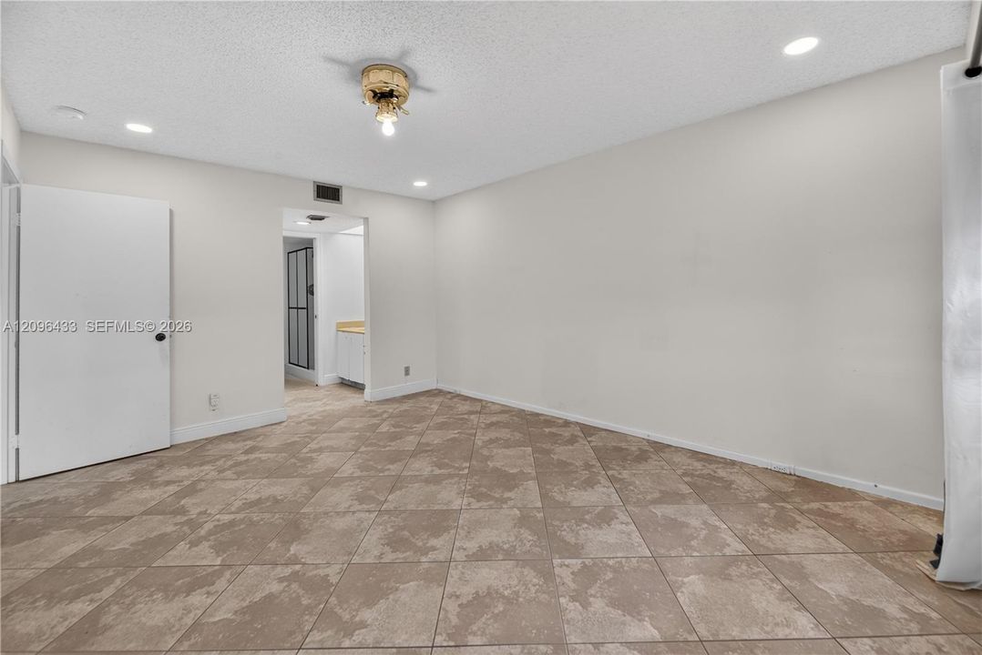 En Venta: $180,000 (2 camas, 2 baños, 1192 Pies cuadrados)