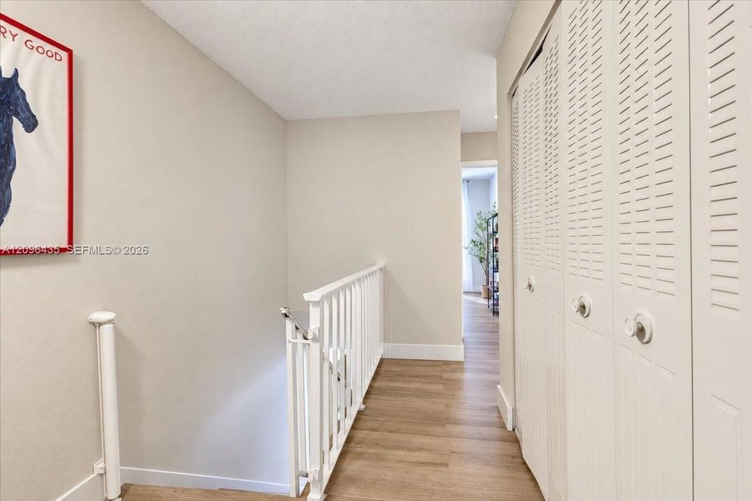 В аренду: $3,200 (3 спален, 2 ванн, 1420 Квадратных фут)