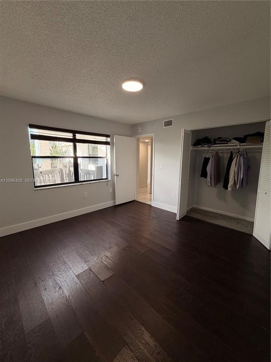 En Renta: $2,400 (2 camas, 2 baños, 1210 Pies cuadrados)