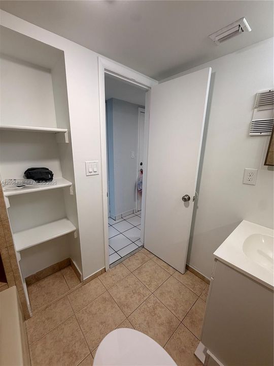 En Renta: $2,400 (2 camas, 2 baños, 1210 Pies cuadrados)