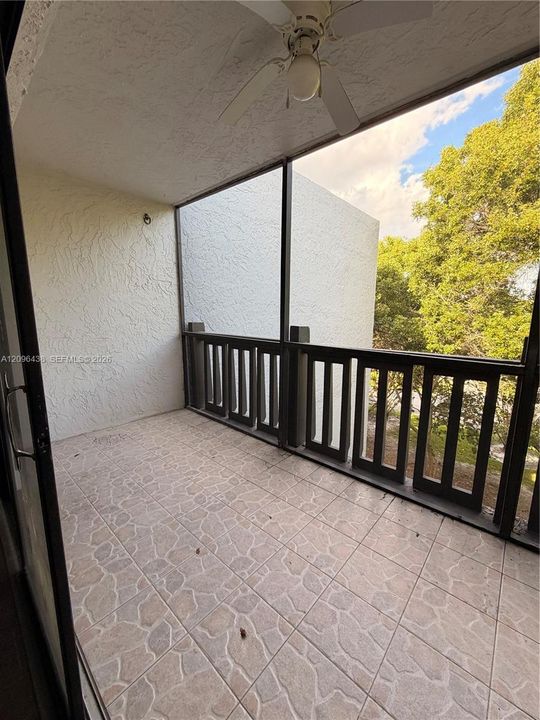 En Renta: $2,400 (2 camas, 2 baños, 1210 Pies cuadrados)