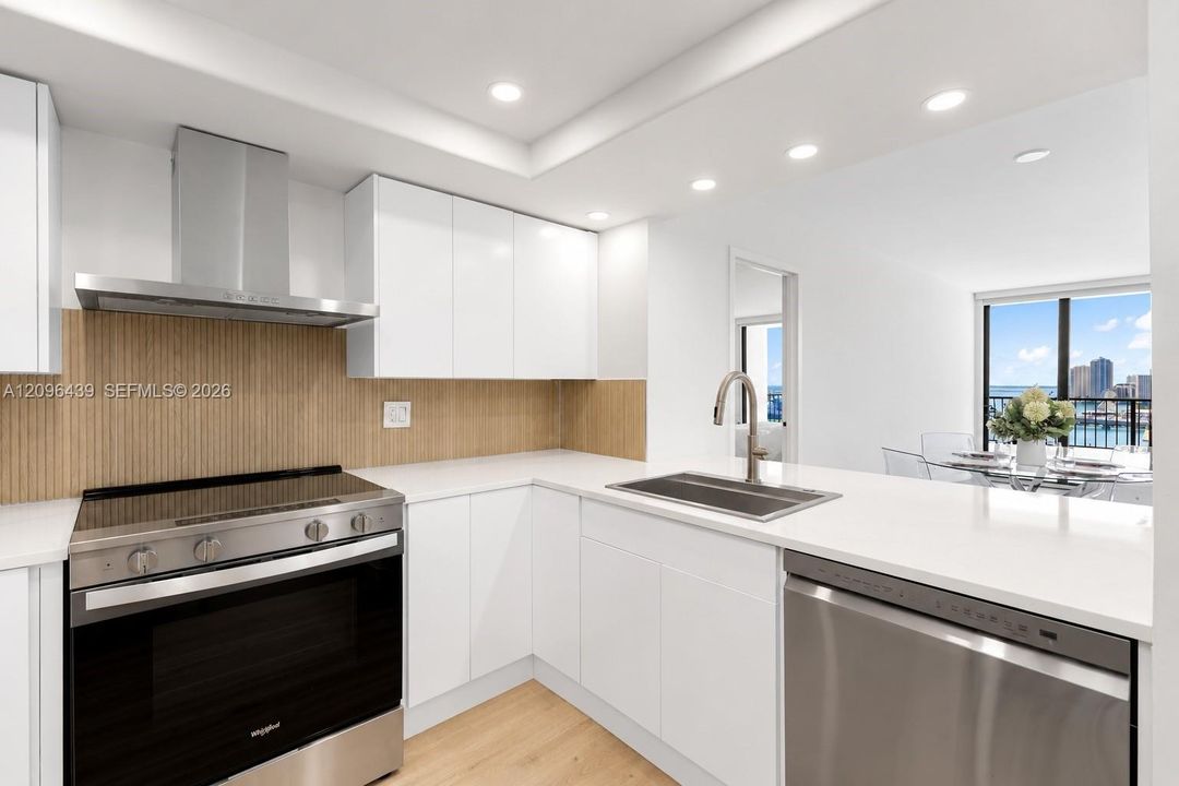 На продажу: $459,000 (1 спален, 1 ванн, 840 Квадратных фут)