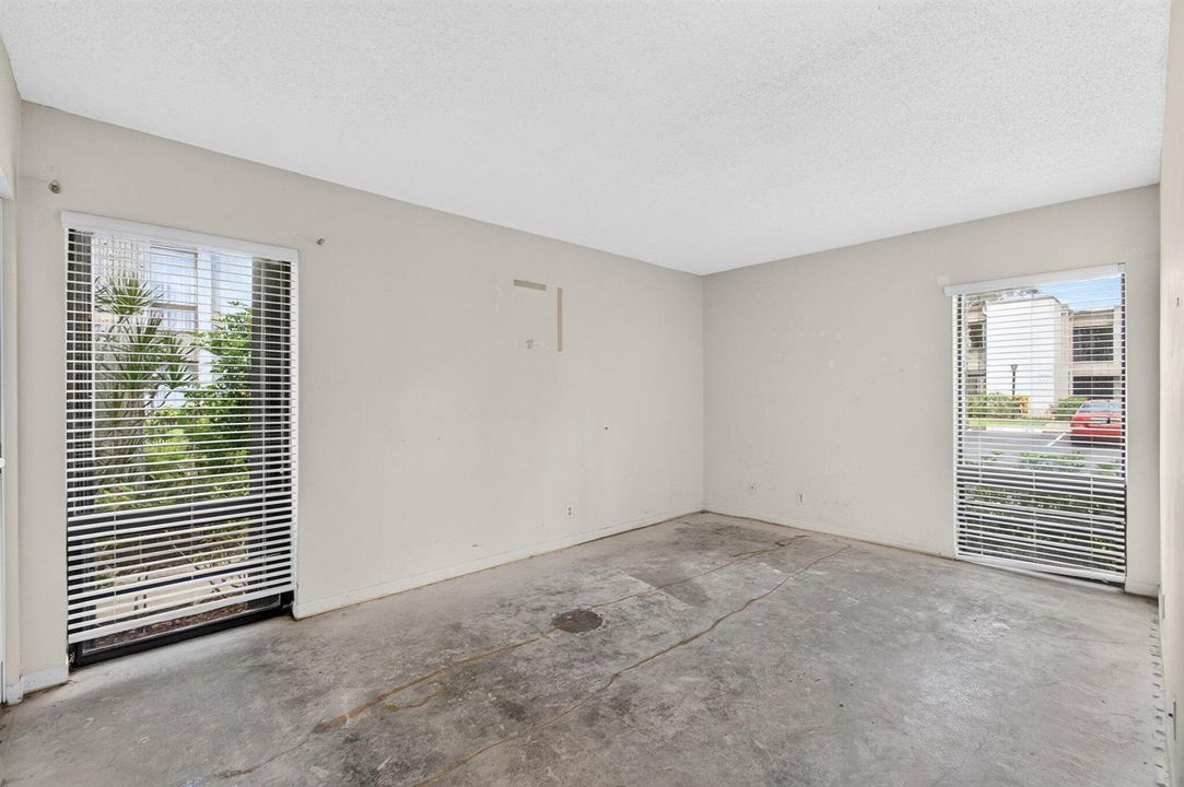 17_Second-Bedroom