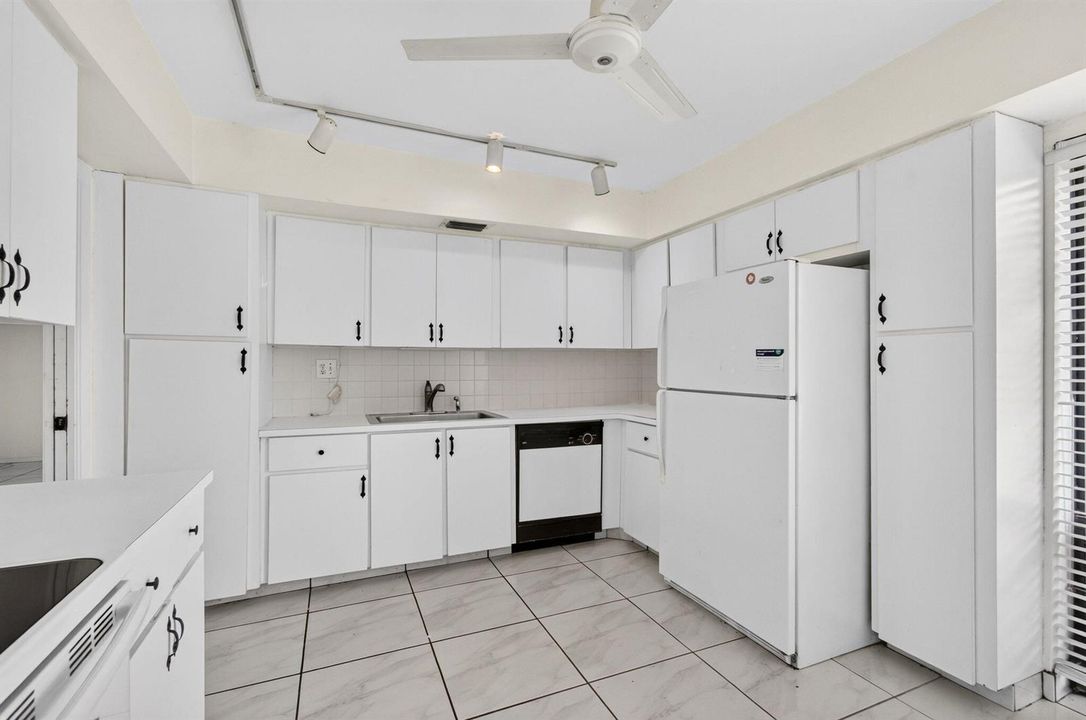 11_Kitchen-2