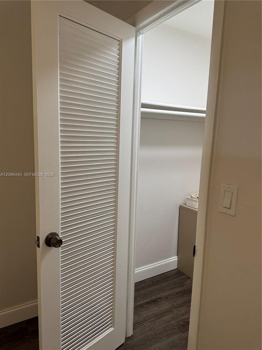 For Sale: $120,000 (2 beds, 2 baths, 850 Square Feet)