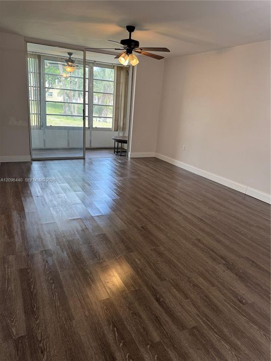 For Sale: $120,000 (2 beds, 2 baths, 850 Square Feet)