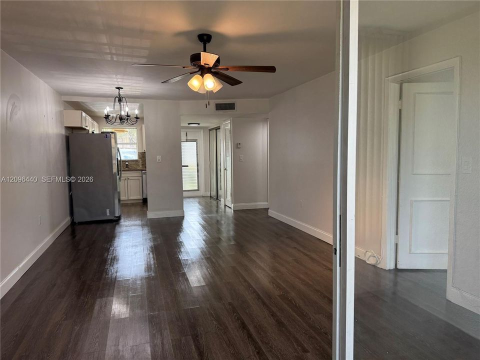 For Sale: $120,000 (2 beds, 2 baths, 850 Square Feet)