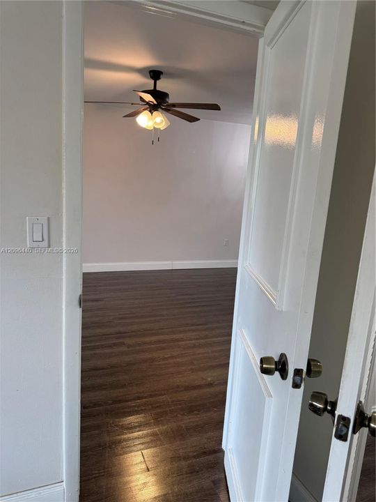 For Sale: $120,000 (2 beds, 2 baths, 850 Square Feet)