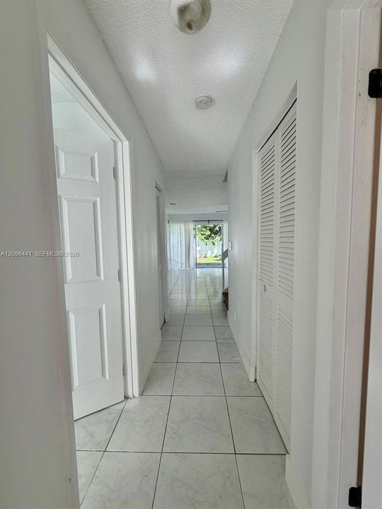 For Rent: $2,300 (3 beds, 2 baths, 1282 Square Feet)