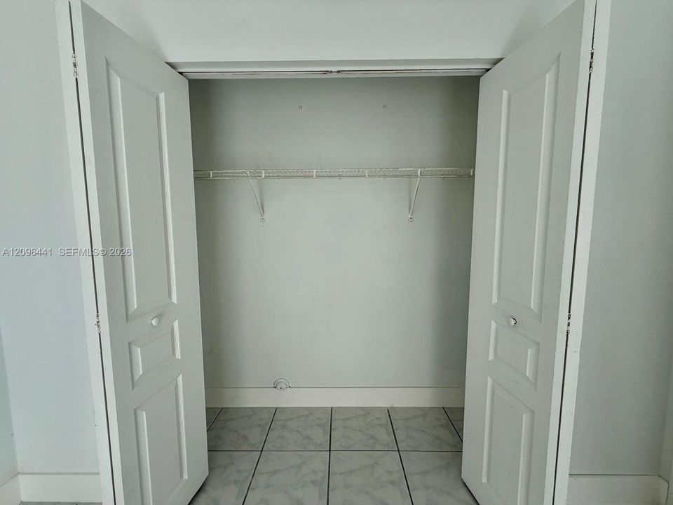 For Rent: $2,300 (3 beds, 2 baths, 1282 Square Feet)
