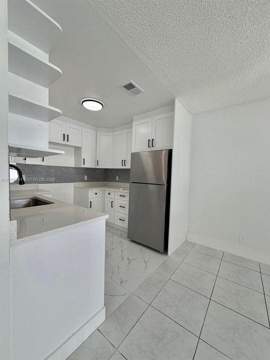 For Rent: $2,300 (3 beds, 2 baths, 1282 Square Feet)