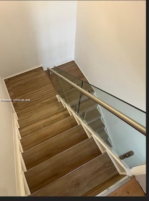 В аренду: $3,600 (3 спален, 2 ванн, 1700 Квадратных фут)