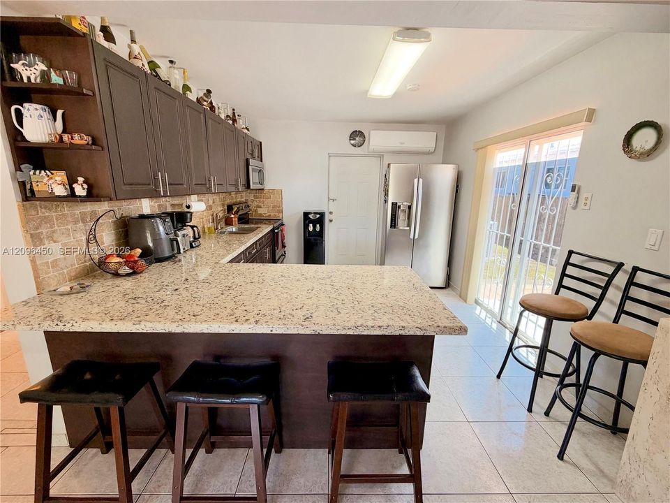 En Venta: $930,000 (0 camas, 0 baños, 1553 Pies cuadrados)