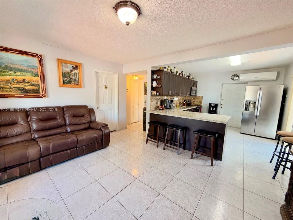 En Venta: $930,000 (0 camas, 0 baños, 1553 Pies cuadrados)