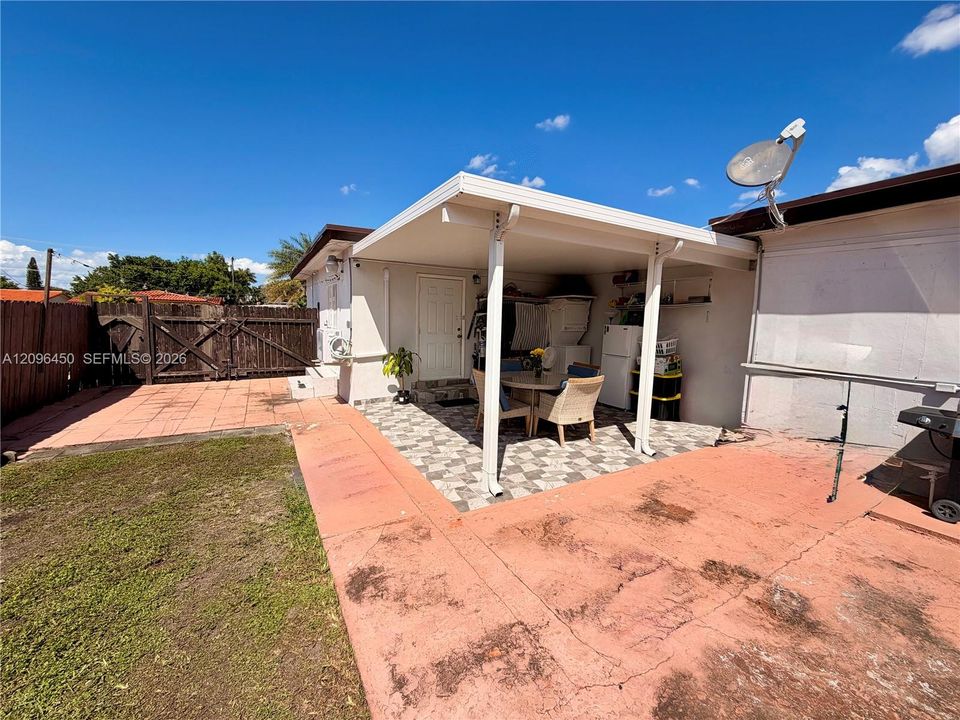 En Venta: $930,000 (0 camas, 0 baños, 1553 Pies cuadrados)