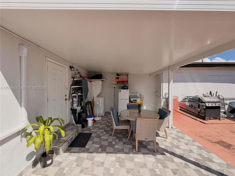 En Venta: $930,000 (0 camas, 0 baños, 1553 Pies cuadrados)