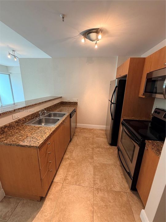 En Renta: $2,500 (0 camas, 2 baños, 960 Pies cuadrados)