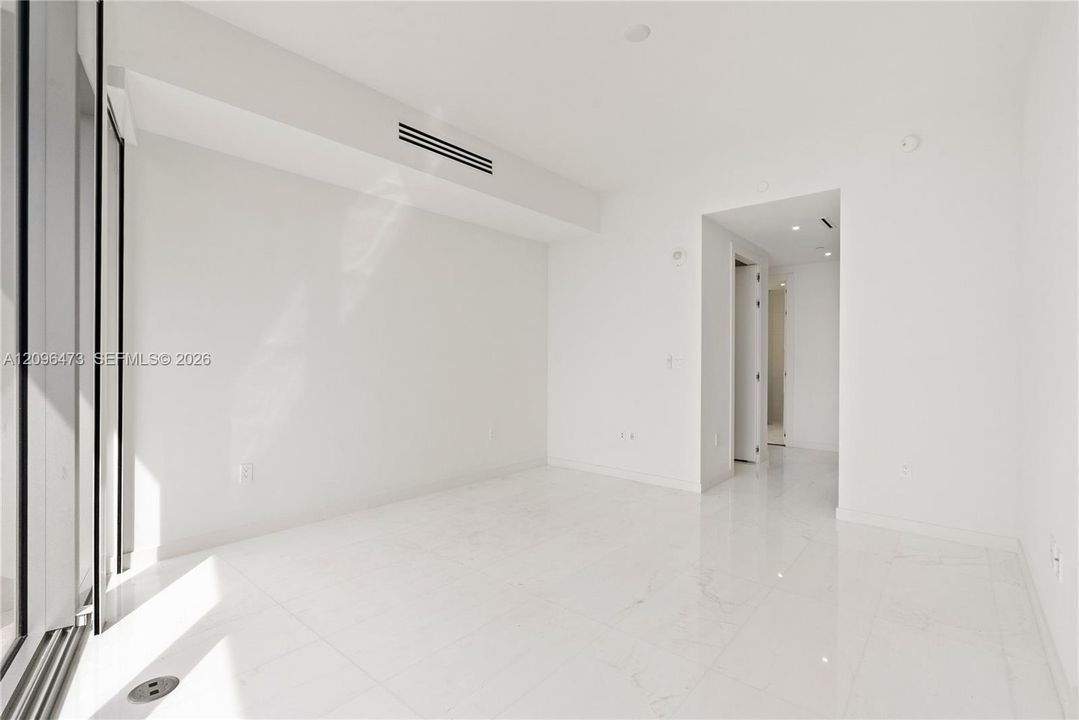 For Rent: $13,500 (2 beds, 3 baths, 1669 Square Feet)
