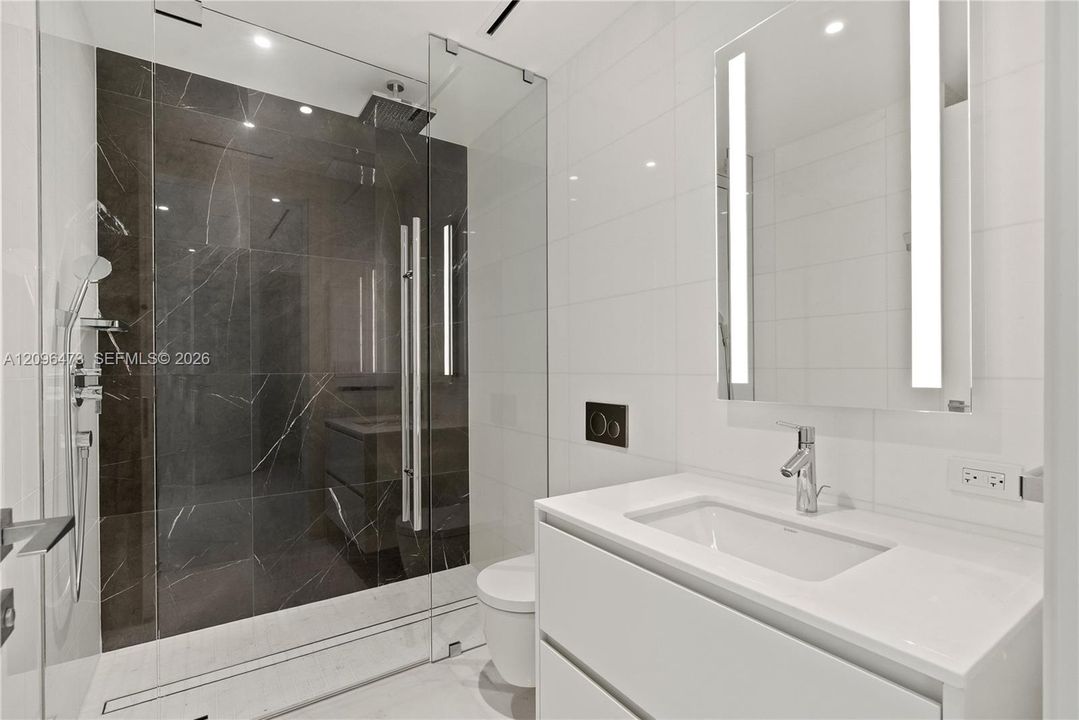 For Rent: $13,500 (2 beds, 3 baths, 1669 Square Feet)