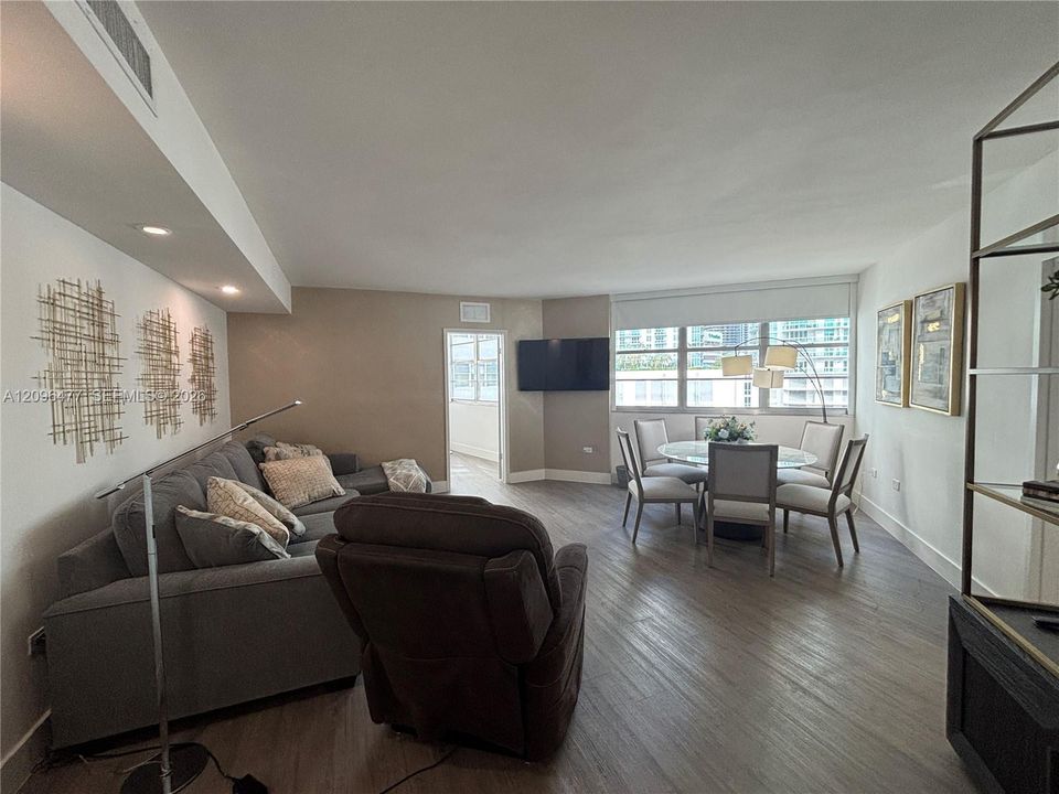 En Renta: $3,500 (2 camas, 2 baños, 990 Pies cuadrados)