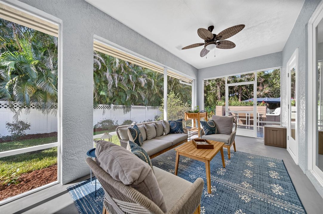 outdoorliving2.jpg-FULL