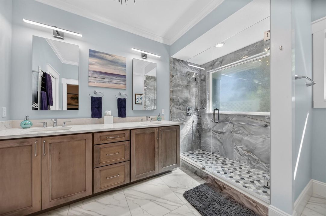 primarybath1.jpg-FULL