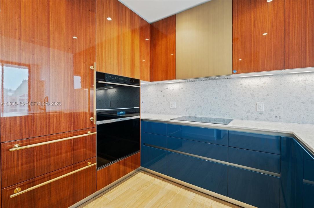 For Rent: $9,500 (2 beds, 2 baths, 847 Square Feet)