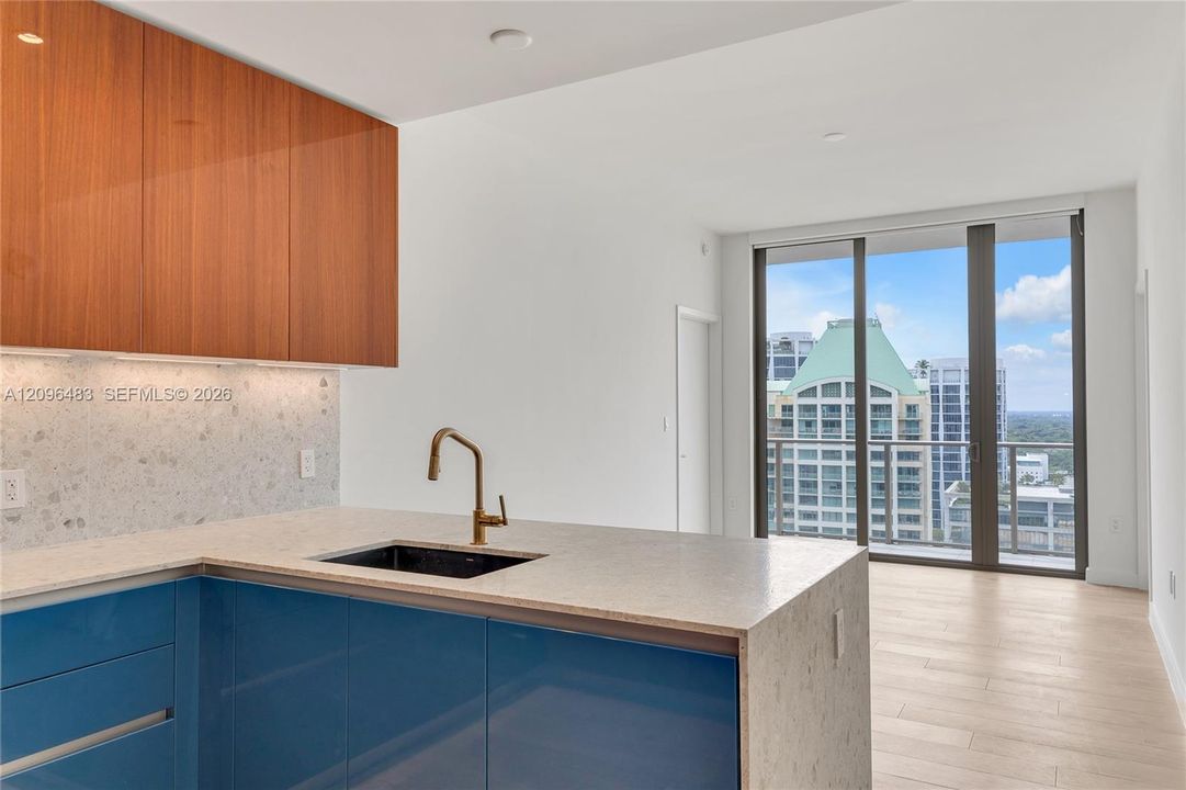 For Rent: $9,500 (2 beds, 2 baths, 847 Square Feet)