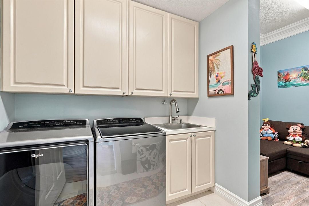Laundry and flex room