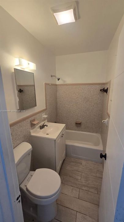 For Rent: $2,700 (3 beds, 3 baths, 1639 Square Feet)