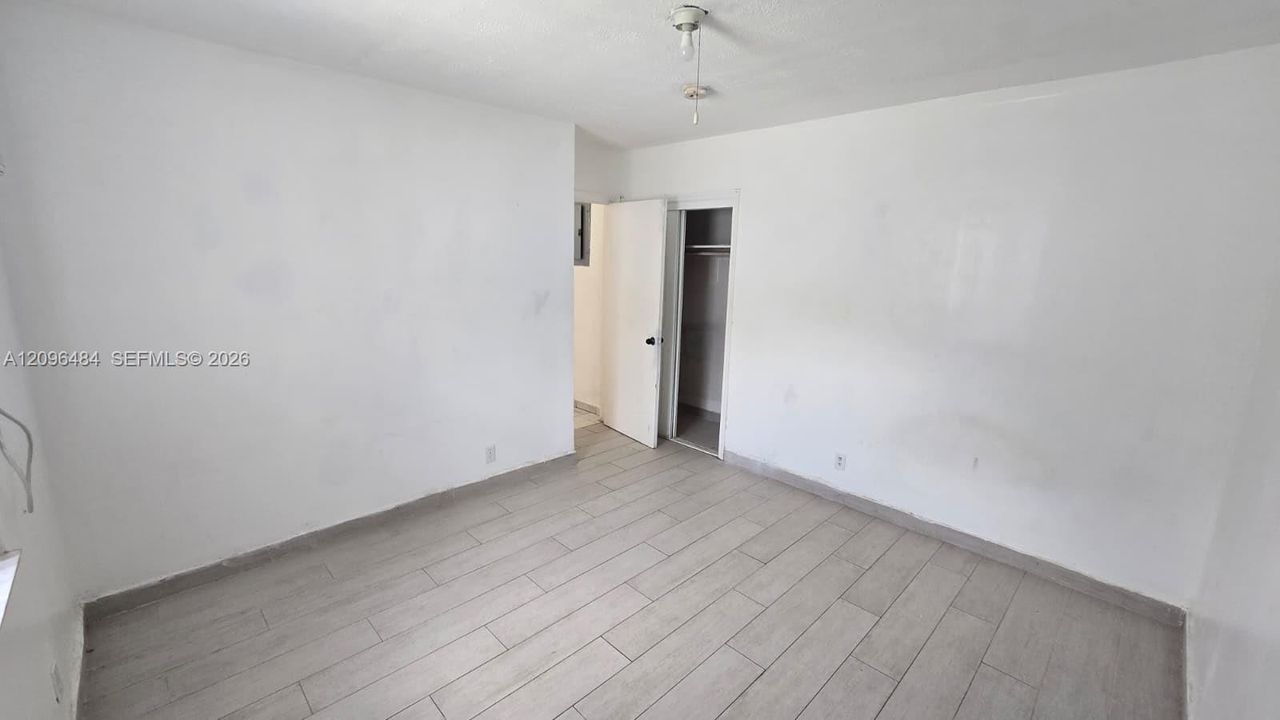 For Rent: $2,700 (3 beds, 3 baths, 1639 Square Feet)