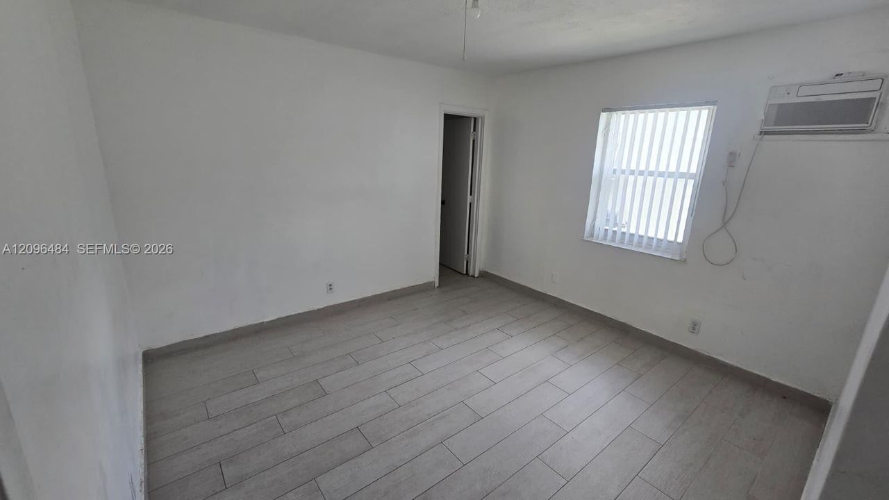 For Rent: $2,700 (3 beds, 3 baths, 1639 Square Feet)