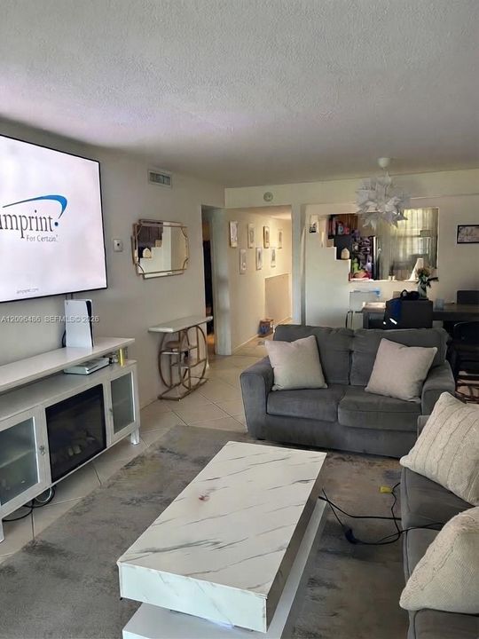 For Sale: $219,900 (2 beds, 2 baths, 1068 Square Feet)