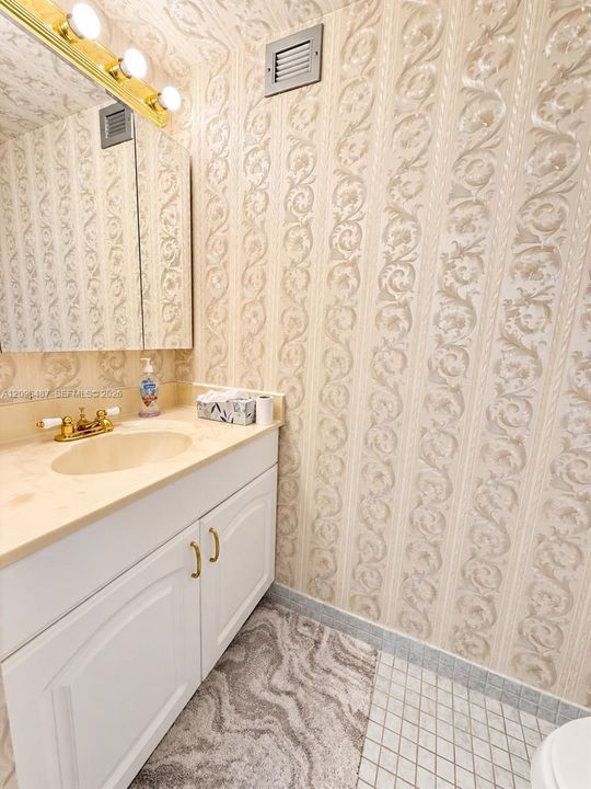 Powder room