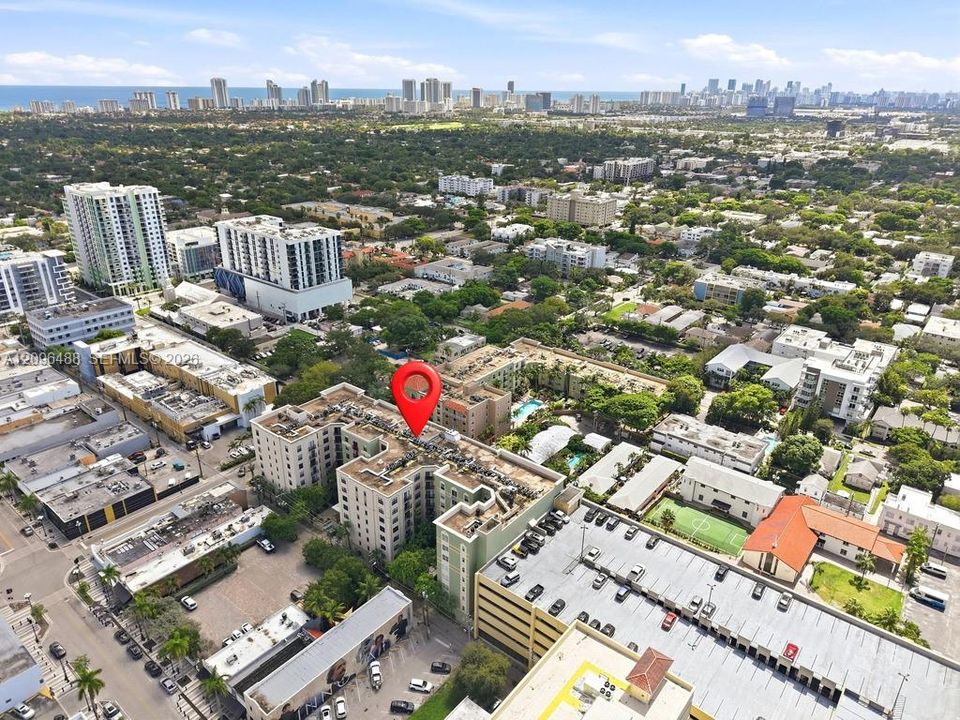For Rent: $2,500 (1 beds, 1 baths, 736 Square Feet)