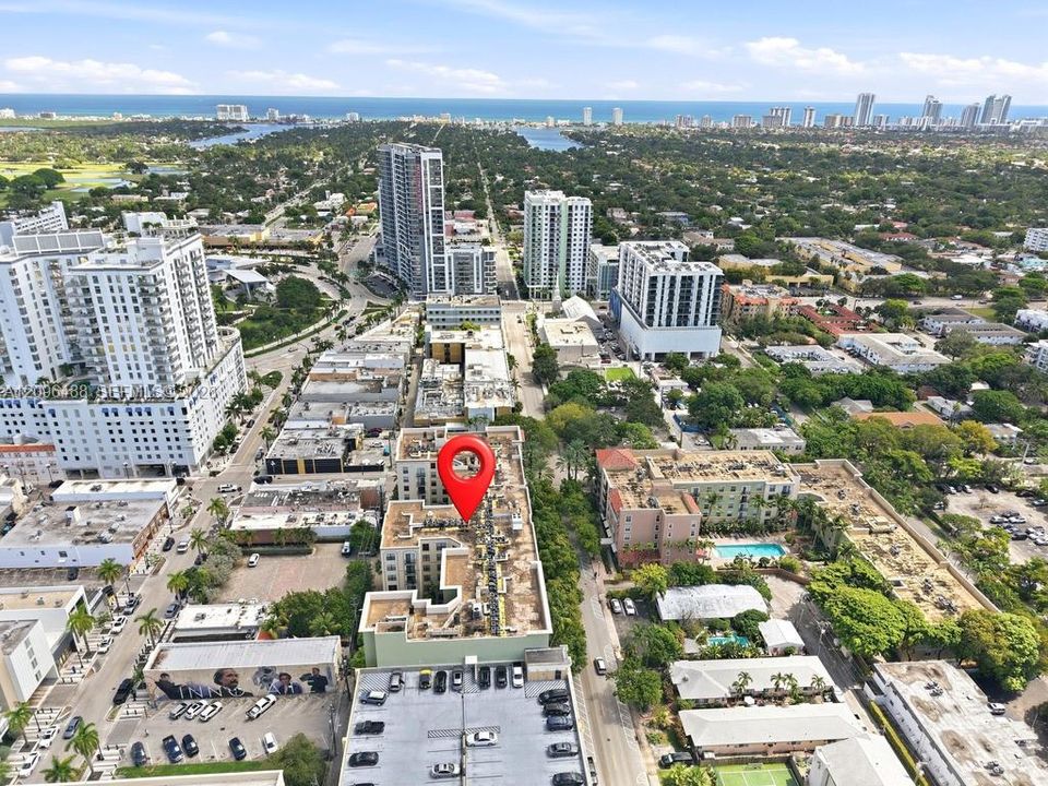 For Rent: $2,500 (1 beds, 1 baths, 736 Square Feet)