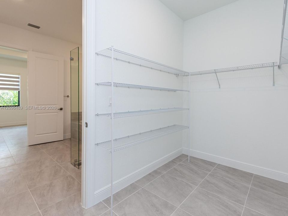 For Rent: $6,490 (3 beds, 2 baths, 2287 Square Feet)