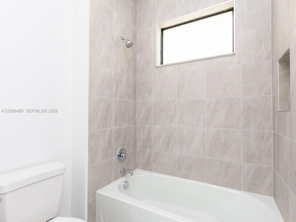 For Rent: $6,490 (3 beds, 2 baths, 2287 Square Feet)