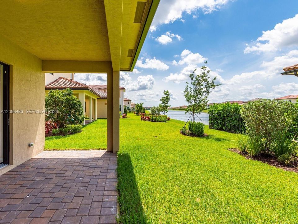 For Rent: $6,490 (3 beds, 2 baths, 2287 Square Feet)
