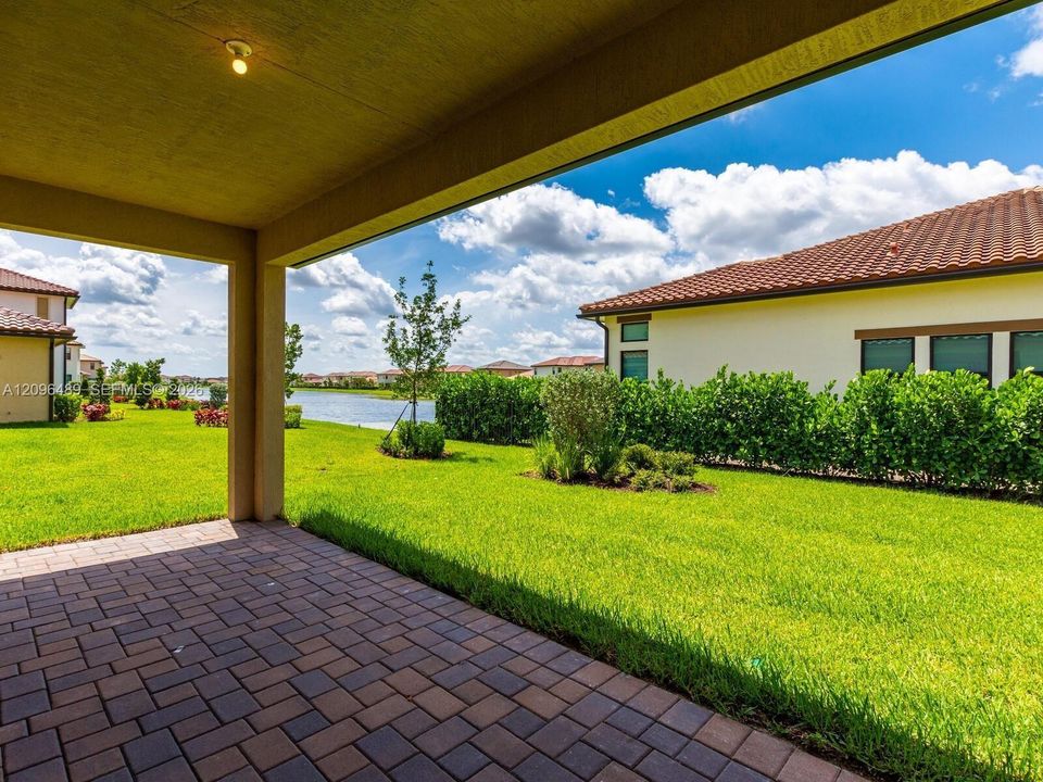 For Rent: $6,490 (3 beds, 2 baths, 2287 Square Feet)