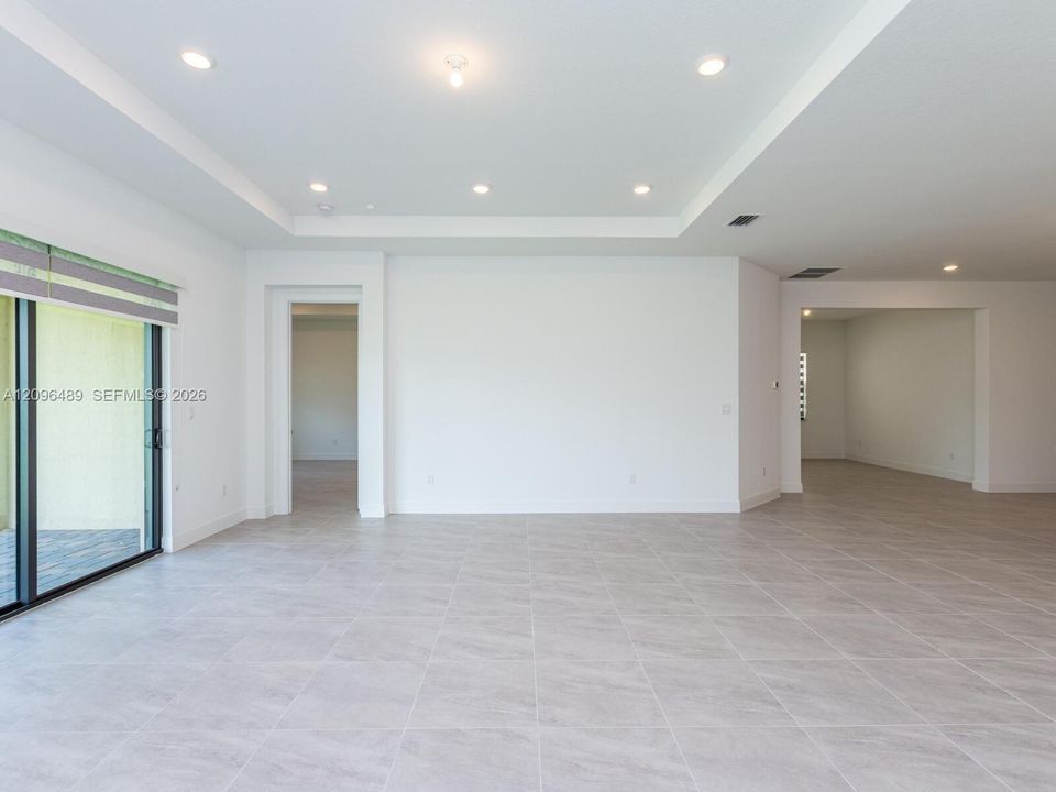 For Rent: $6,490 (3 beds, 2 baths, 2287 Square Feet)