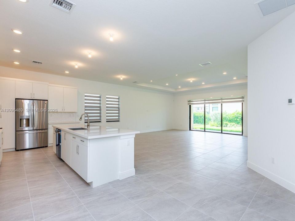 For Rent: $6,490 (3 beds, 2 baths, 2287 Square Feet)
