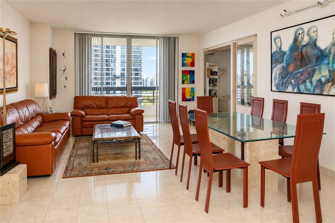 For Sale: $550,000 (2 beds, 2 baths, 1380 Square Feet)