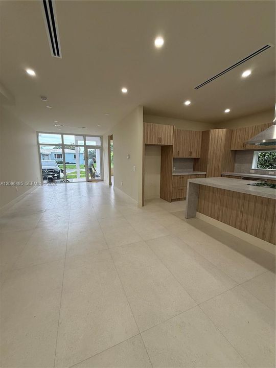 For Rent: $13,000 (5 beds, 4 baths, 0 Square Feet)