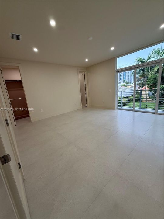 For Rent: $13,000 (5 beds, 4 baths, 0 Square Feet)