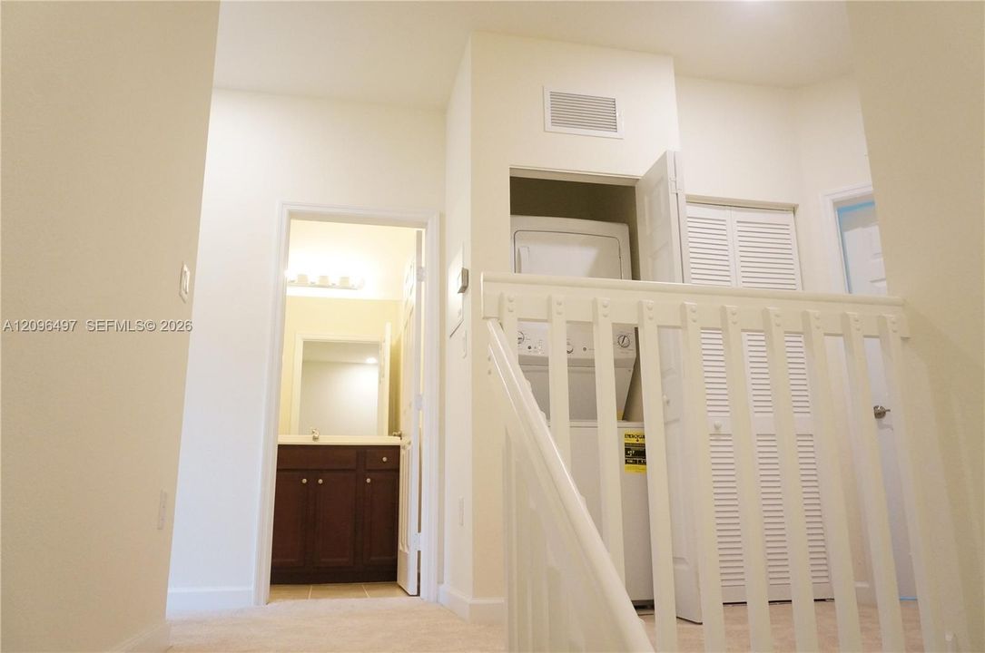 В аренду: $2,950 (3 спален, 2 ванн, 1668 Квадратных фут)
