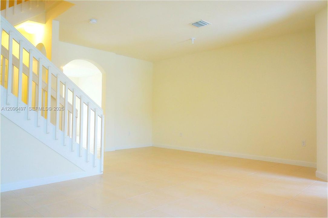 В аренду: $2,950 (3 спален, 2 ванн, 1668 Квадратных фут)